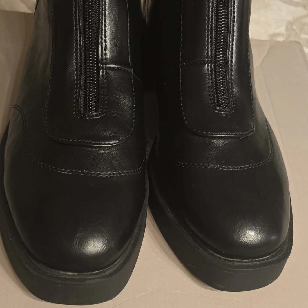 Kenneth Cole Black Quilted Combat Boots - Picture 12 of 16